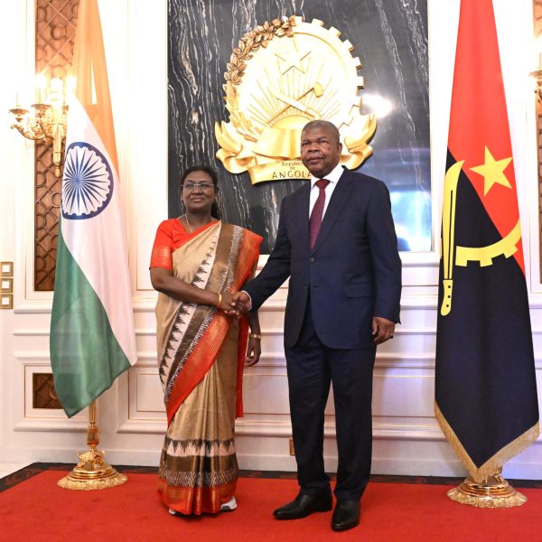 President Droupadi Murmu Holds Talks with Angolan President