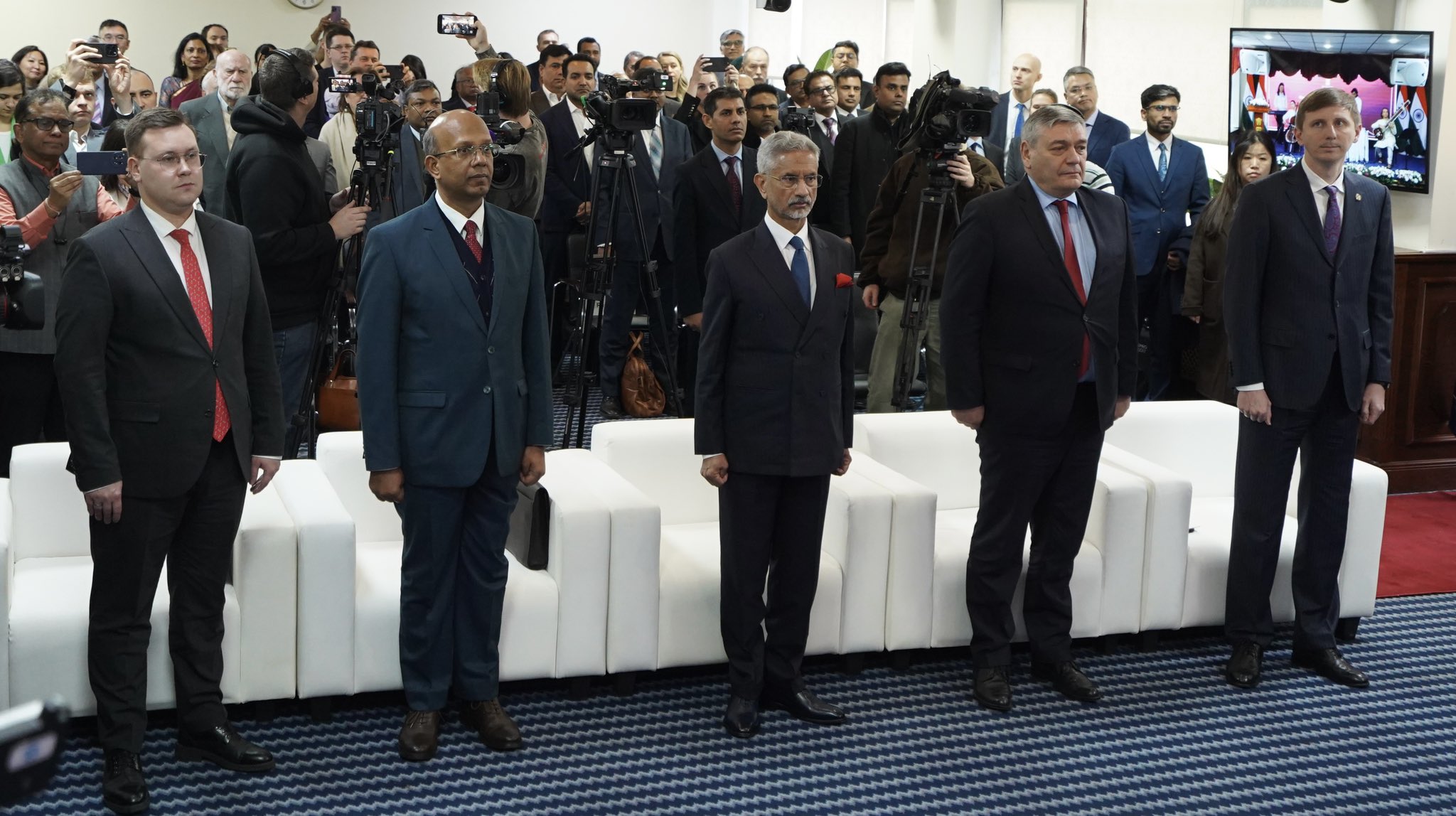 Minister Jaishankar Inaugurates New Indian Consulates in Yekaterinburg and Kazan