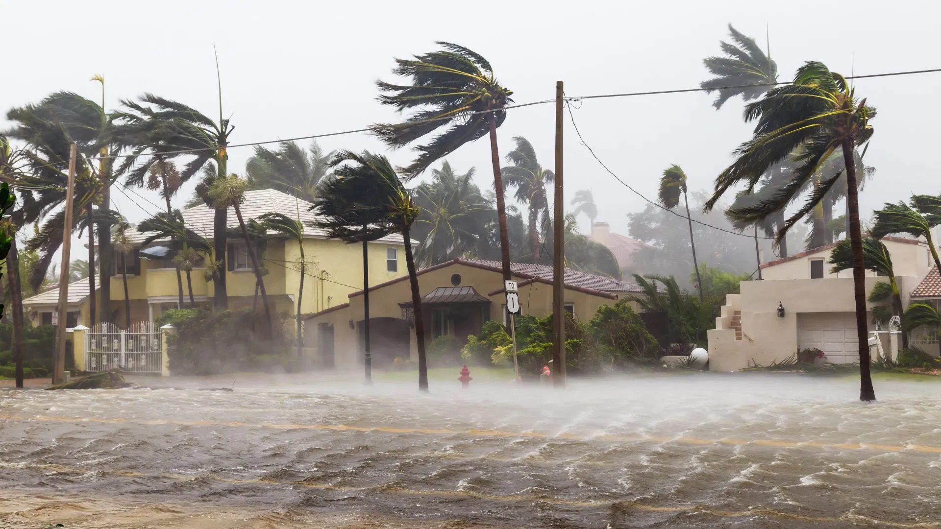फ़िलीपींस में कालमागी तूफ़ान से 4 लोगों की मौत