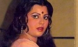 ज्येष्ठ अभिनेत्री सुलक्षणा पंडित यांच्या पार्थिवावर अंत्यसंस्कार