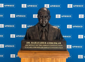 وزیراعظم نریندر مودی نے یومِ آئین پر پیرس میں یونیسکو ہیڈ کوارٹرس میں ڈاکٹر بابا صاحب امبیڈکر کے مجسمے کی   نقاب کشائی پر فخر کا اظہار کیا ہے۔