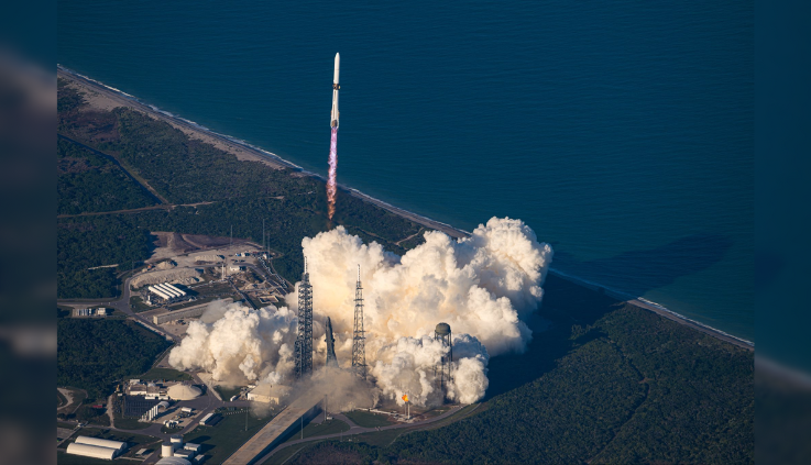 न्यू ग्लेन रॉकेट का जेफ बेजोस के अंतरिक्ष उद्यम ब्लू ओरिजिन ने फ्लोरिडा से किया प्रक्षेपण