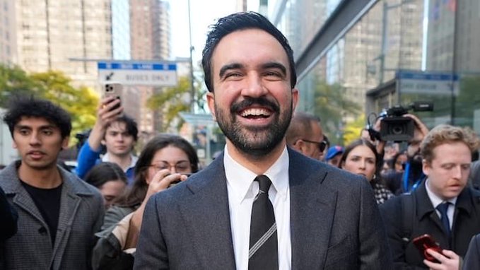 निर्दलीय उम्मीदवार एंड्रयू कुओमो को हरा न्यूयॉर्क शहर के मेयर बने डेमोक्रेट उम्मीदवार ज़ोहरान ममदानी