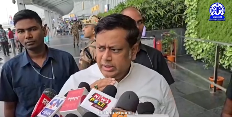 বিভিন্ন ইস্যু থেকে রাজ্যের মানুষের দৃষ্টি ঘোরাতে শাসক দল তৃণমূল কংগ্রেস এসআইআর-এর বিরোধিতা করছে বলে বিজেপি অভিযোগ করেছে।