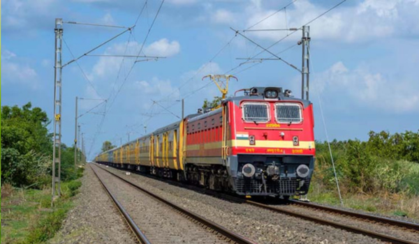 Northern Railway Introduces Scratch Rakes to Curb Winter Fog Delays