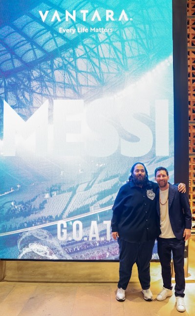 વૈશ્વિક ફૂટબોલ આઇકોન લિયોનેલ મેસીએ ગુજરાતમાં વનતારાની ખાસ મુલાકાત લીધી