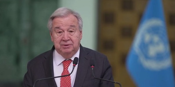 সুদানে রাষ্ট্রসংঘের শান্তিরক্ষা বাহিনীর ক্যাম্পে ড্রোন হামলার তীব্র নিন্দা করেছেন রাষ্ট্রসংঘের মহাসচিব অ্যান্টোনিও গুতেরেস।