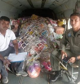 শ্রীলঙ্কায় মানবিক ত্রাণ সহায়তা পাঠানোর জন্য পাকিস্তানের বিমানকে ভারত তাদের আকাশসীমা ব্যবহার করতে দেয়নি বলে সে-দেশের দাবি মিথ্যা বলে খারিজ করে দিয়েছে ভারত।