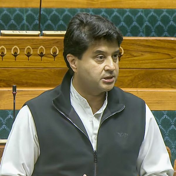 Govt. removes mandatory pre-installation of Sanchar Saathi app