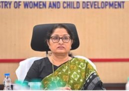 কেন্দ্রীয় নারী ও শিশুকল্যাণ মন্ত্রী অন্নপূর্ণা দেবী আজ নতুন দিল্লিতে  ‘বাল্যবিবাহ মুক্ত ভারত’ অভিযানের এক বছর পূর্তি উপলক্ষে ১০০ দিনের এক সচেতনতামূলক অভিযানের আনুষ্ঠানিক সূচনা করবেন। 