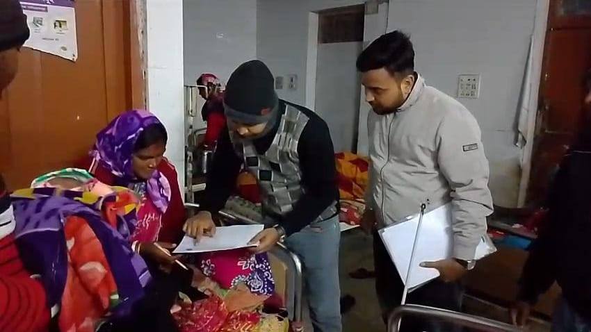 এস আই আর নিয়ে পুরুলিয়ায় দেখা গেল অভিনব উদ্যোগ।