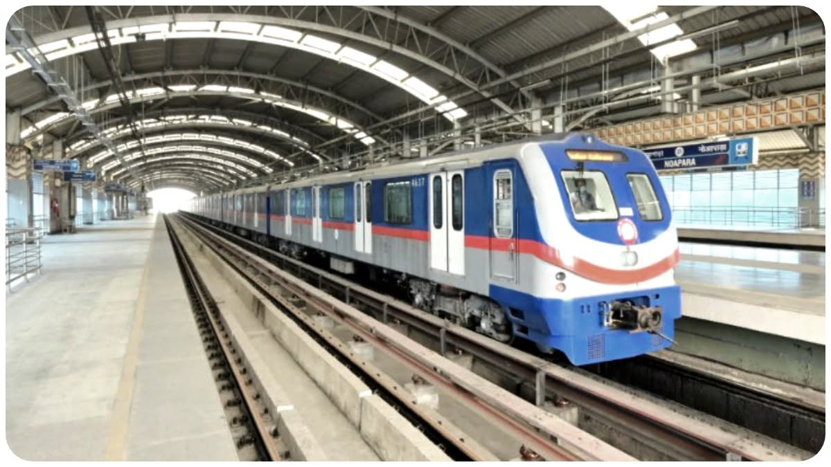 ইংরেজি নববর্ষের প্রাক্কালে আজ সন্ধ্যায় প্রত্যাশিত যাত্রী ভিড়ের কথা বিবেচনা করে  নিরাপত্তা, সুরক্ষা এবং অবাধ চলাচল নিশ্চিত করতে মেট্রো রেল, এসপ্ল্যানেড,পার্কস্ট্রিট, ময়দান, রবীন্দ্রসদন, দমদম এবং দক্ষিণেশ্বর স্টেশনে নিরাপত্তা ব্যবস্থা জোরদার করার সিদ্ধান্ত নিয়েছে