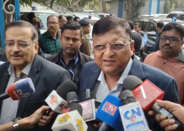 এস আই আর পর্বের শুনানিতে ভিন রাজ্য থেকে মাইক্রো অবজার্ভার নিয়োগের অভিযোগ নির্বাচন কমিশন খারিজ করে দিয়েছে।