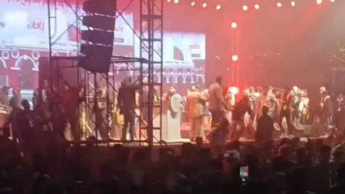 Bangladesh: Rock legend James’ concert cancelled after violence erupted at Faridpur Zila School