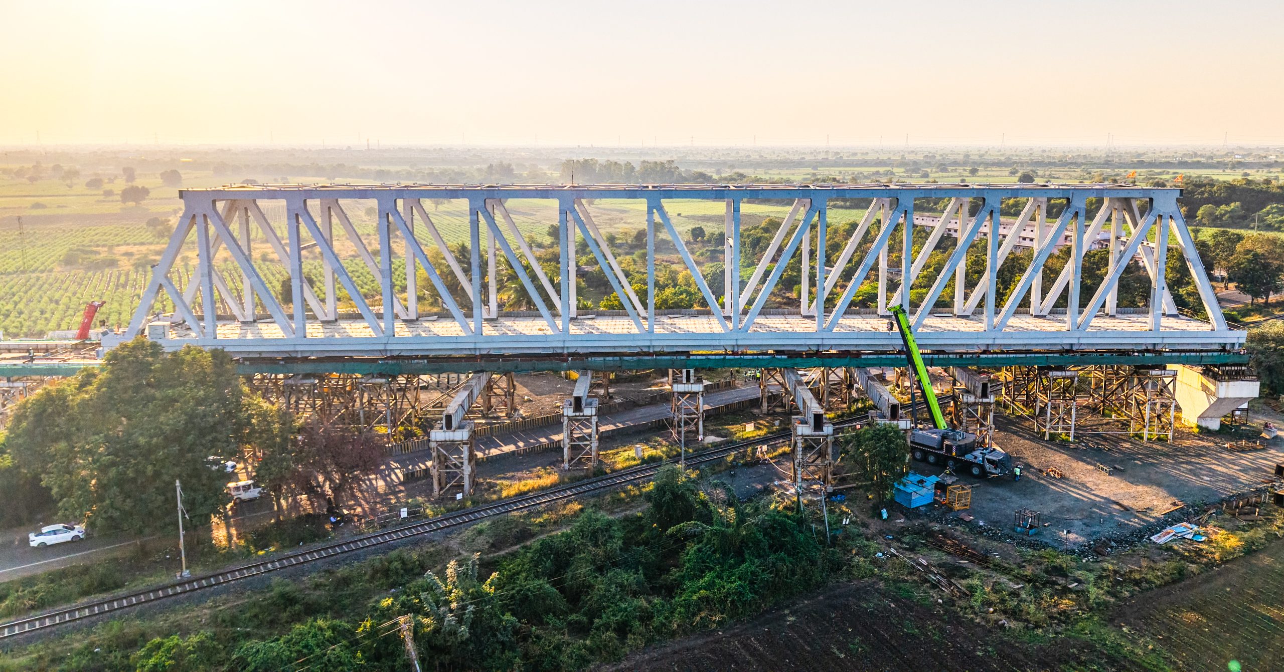 મુંબઈ-અમદાવાદ બુલેટ ટ્રેન પ્રોજેક્ટ હેઠળ 330 કિલોમીટરના સ્ટીલ બ્રિજનું કામ પૂર્ણ થયું