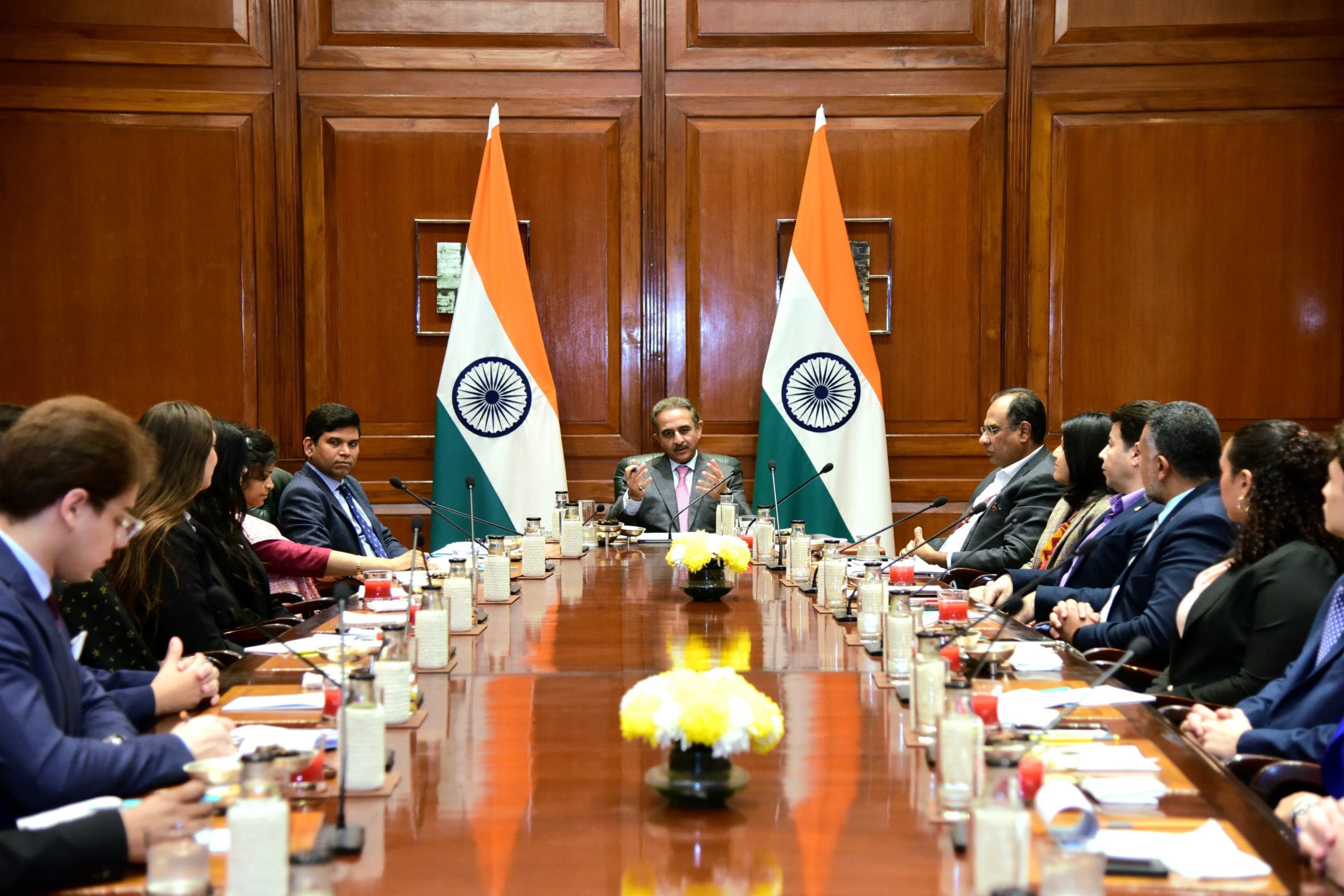 केंद्रीय मंत्री कीर्ति वर्धन सिंह ने द्विपक्षीय युवा आदान-प्रदान कार्यक्रम के तहत मिस्र के प्रतिनिधिमंडल के साथ की बातचीत