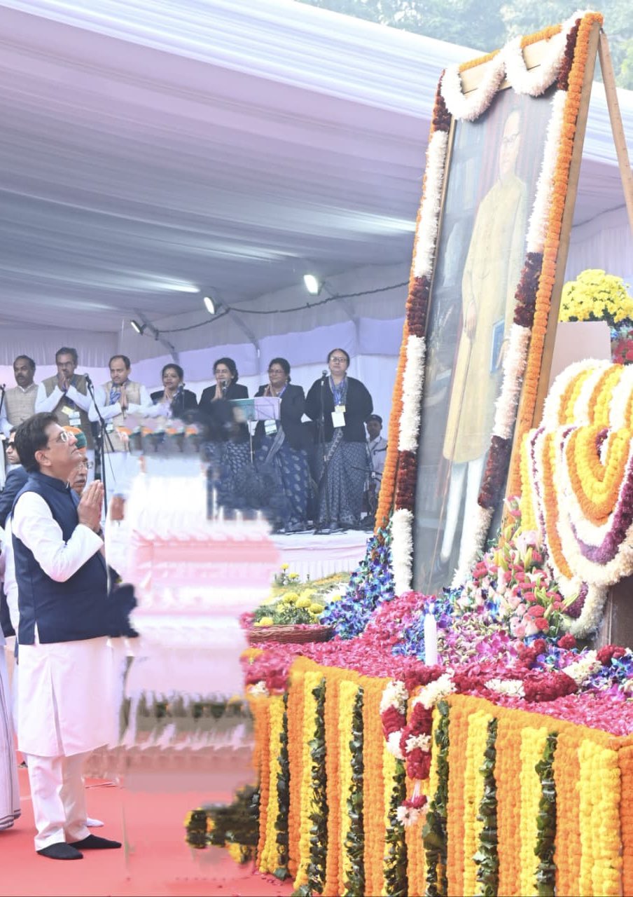 Union Minister Piyush Goyal Pays Tribute to Dr B.R. Ambedkar on Mahaparinirvan Diwas