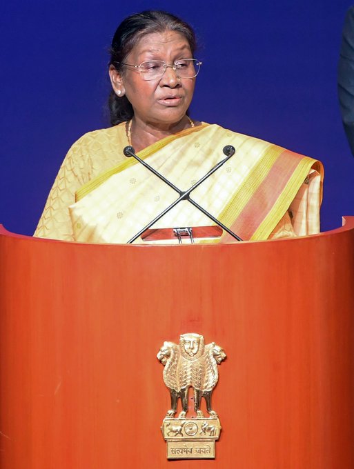 রাজ্যের বিশ্ববিদ্যালয়গুলিতে আচার্য হিসেবে রাজ্যপালের পরিবর্তে মুখ্যমন্ত্রীকে নিয়োগ করার প্রস্তাব সম্বলিত একটি সংশোধনী বিল রাষ্ট্রপতি দ্রৌপদী মুর্মু খারিজ করে দিয়েছেন।