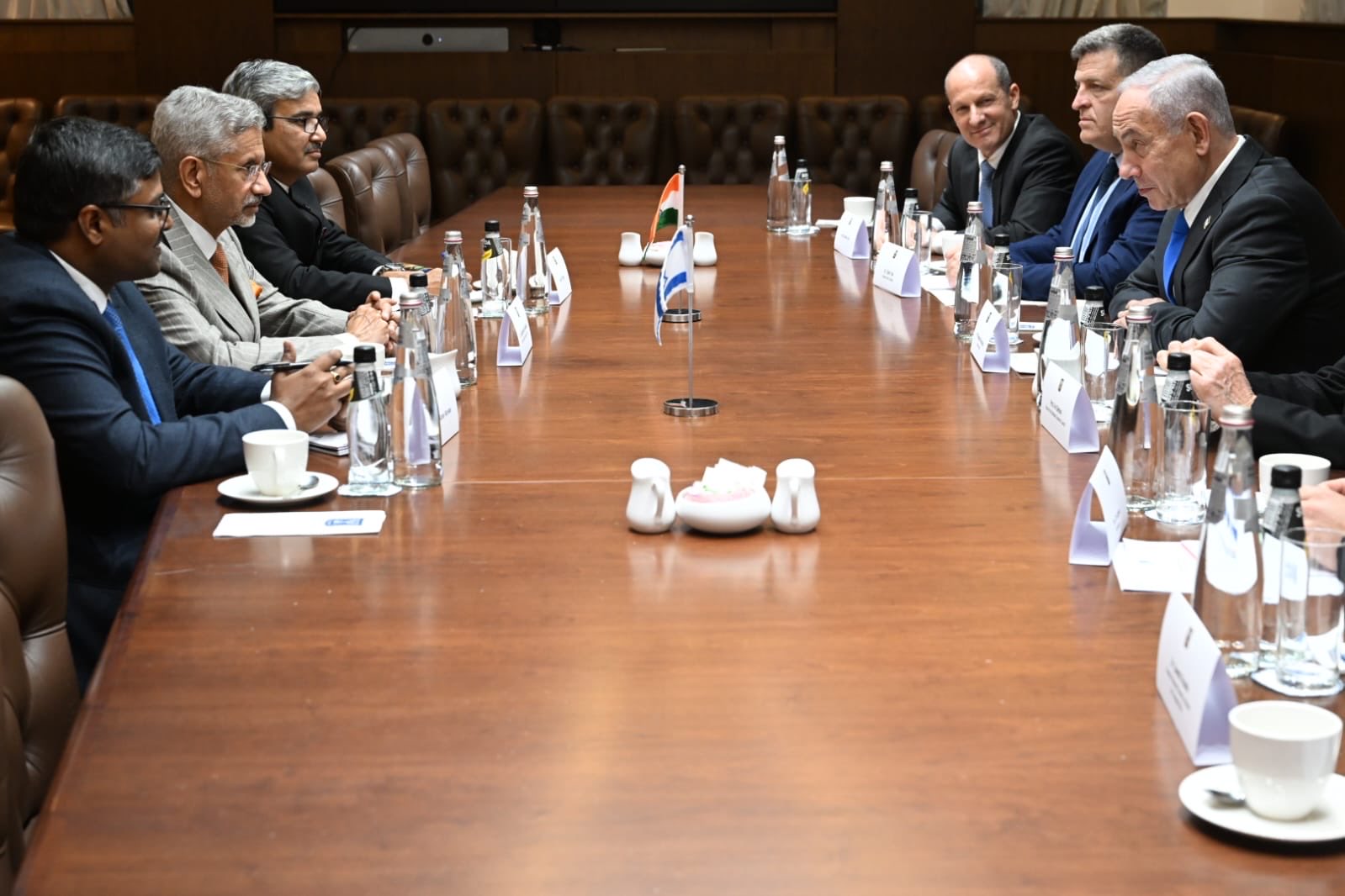 বিদেশ মন্ত্রী ডা এস জয়শঙ্কর জেরুজালেমে গতকাল ইজরায়েল প্রধান মন্ত্রী বেঞ্জামিন নেতানইয়াহুর সঙ্গে সাক্ষাৎ করে ভারত ও ইজরায়েলের মধ্যে কৌশলগত সম্পর্ক নিয়ে মত বিনিময় করেন।