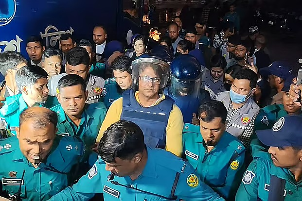 अभिव्यक्ति की स्वतंत्रता के लिए अनीस आलमगीर की तत्काल रिहाई करे बांग्लादेश सरकार: एमनेस्टी इंटरनेशनल