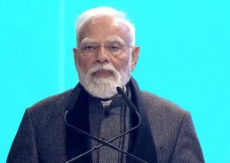 প্রধানমন্ত্রী নরেন্দ্র মোদী বলেছেন, আধুনিক ও চিরাচরিত চিকিত্সার মধ্যে ভারসাম্য বজায় রাখাটা গোটা বিশ্বের কাছেই অত্যন্ত জরুরী বিষয়