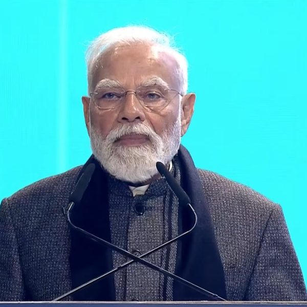 প্রধানমন্ত্রী নরেন্দ্র মোদী বলেছেন, আধুনিক ও চিরাচরিত চিকিত্সার মধ্যে ভারসাম্য বজায় রাখাটা গোটা বিশ্বের কাছেই অত্যন্ত জরুরী বিষয়