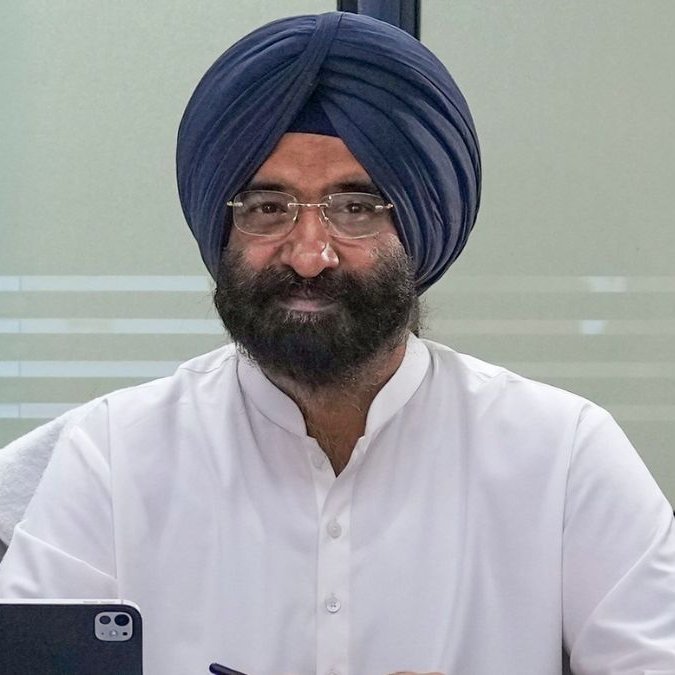 वायू प्रदूषण रोखण्यासाठी दिल्ली सरकारची जीआरएपी ४ मोहीम तीव्र