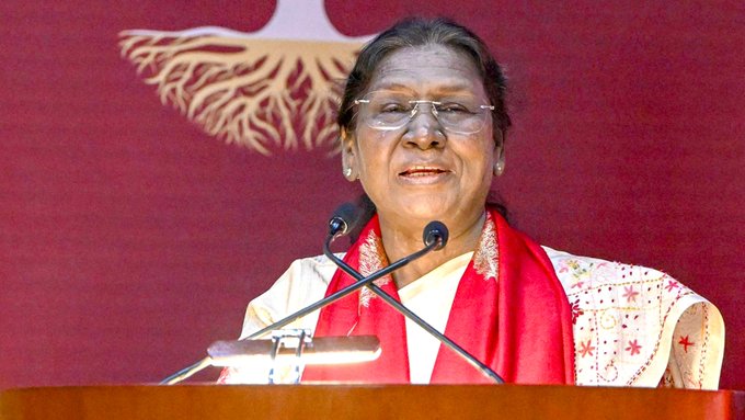 রাষ্ট্রপতি দ্রৌপদী মুর্মু আজ নতুন দিল্লিতে বীর বাল দিবসের অনুষ্ঠানে প্রধানমন্ত্রী রাষ্ট্রীয় বাল পুরস্কার প্রদান করবেন।