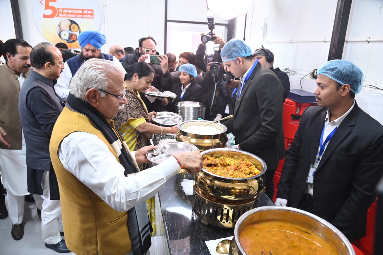 دلی سرکار پانچ روپے کی رعایتی شرح پر کھانا فراہم کرنے کیلئے اٹل Canteens شروع کرے گی۔