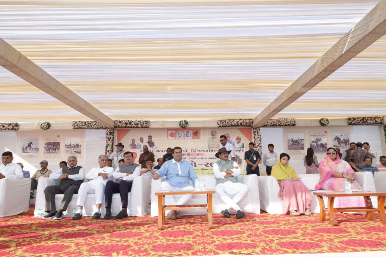 પશુપાલન મંત્રી જીતુ વાઘાણીએ મોરબીના વાંકાનેર ખાતે ત્રિદિવસીય ‘કામા અશ્વ શો’નો શુભારંભ કરાવ્યો.