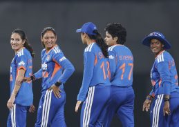 ভাৰতৰ মহিলা ক্রিকেট দলটো শ্ৰীলংকাৰ বিৰুদ্ধে পাঁচখনীয়া টি-২০ আন্তঃৰাষ্ট্ৰীয় ক্রিকেট শৃংখলাৰ পঞ্চম তথা অন্তিমখন খেলত অৱতীৰ্ণ হ’ব