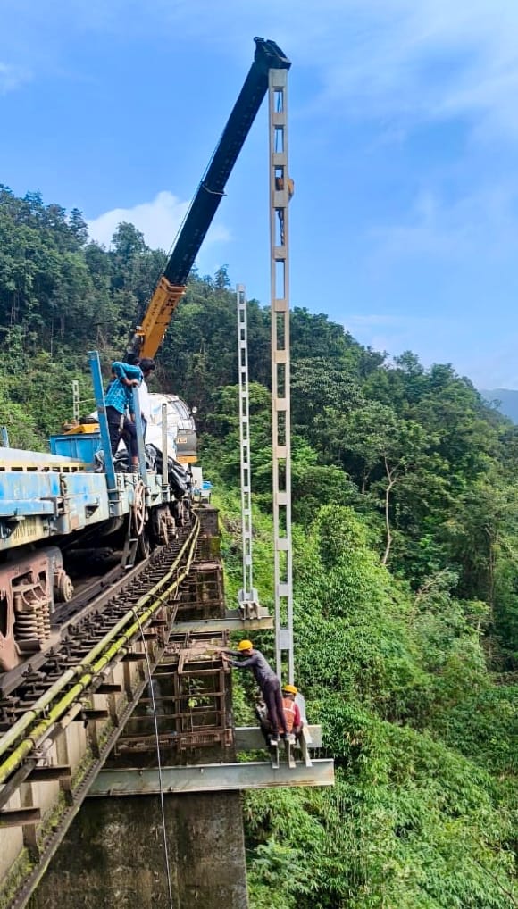 भारतीय रेलवे ने सकलेशपुर -सुब्रमण्‍य रोड घाट खण्‍ड पर विद्यु‍तीकरण का काम पूरा कर प्रमुख अभियांत्रिकी उपलब्धि हासिल की