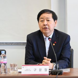 দক্ষিণ কোরিয়া ভারত, চীন, ভিয়েতনাম, ফিলিপাইন, ইন্দোনেশিয়া এবং কম্বোডিয়ার পর্যটকদের জন্য ভিসার  ফি মকুব করার সময়সীমা আরও ছয় মাসের জন্য বাড়িয়ে দেওয়ার সিদ্ধান্ত নিয়েছে।