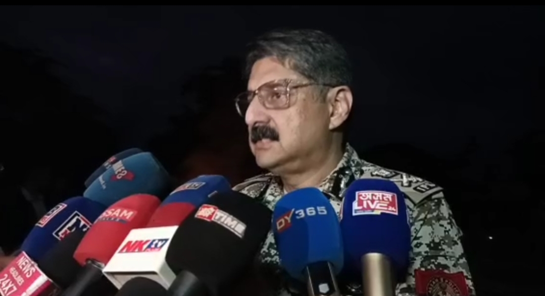 পশ্চিম কাৰ্বি আংলং জিলাৰ ডংকামোকামৰ পৰিস্থিতি আজিও উত্তেজনাপূৰ্ণ, আৰক্ষীৰ গুলীত আহত কেইবাজনো লোক