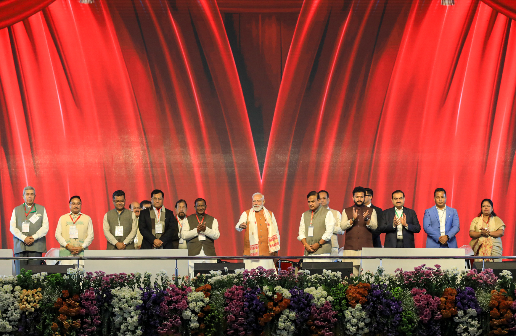 وزیر اعظم نریندر مودی نے گواہاٹی میں لوک پریہ گوپی ناتھ Bardoloi بین الاقوامی ہوائی اڈّے کی نئی ٹرمنل عمارت کا افتتاح کیا اور کہا کہ آسام، وکست بھارت کیلئے ایک انجن بننے کی راہ پر گامزن ہے