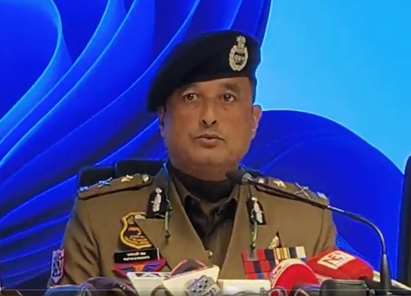 ৰাজ্যত গোপনে কাম কৰি যোৱা বহিঃৰাষ্ট্ৰৰ মৌলবাদী শক্তিক অপাৰেচন প্ৰতিঘাতৰ জৰিয়তে উৎখাত কৰা বুলি মহানগৰ আৰক্ষী আয়ুক্তৰ প্ৰকাশ