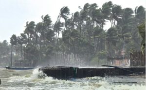 শ্ৰীলংকাত ডিটৱাহ নামৰ ঘূৰ্ণীবতাহৰ ফলত মৃত্যু হোৱা লোকৰ সংখ্যা ৪৭৪ লৈ বৃদ্ধি