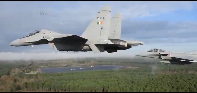 भारतीय वायु सेना का एक दल 2 दिसम्बर को गरुड़ सैन्‍य अभ्‍यास के 8वें संस्‍करण के बाद भारत लौटा