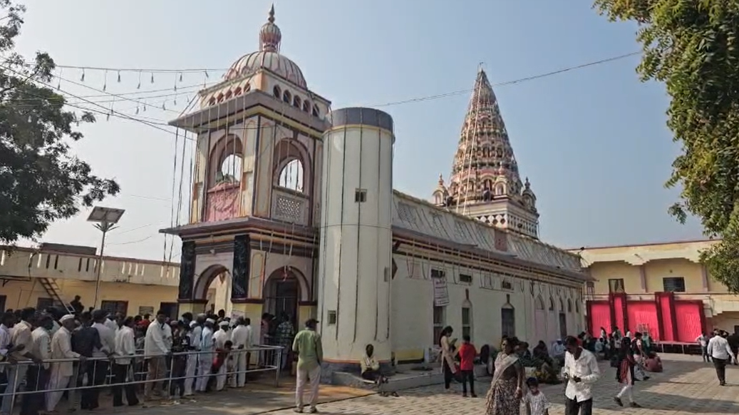 नंदुरबार जिल्ह्यात सारंगखेडा यात्रेला सुरुवात