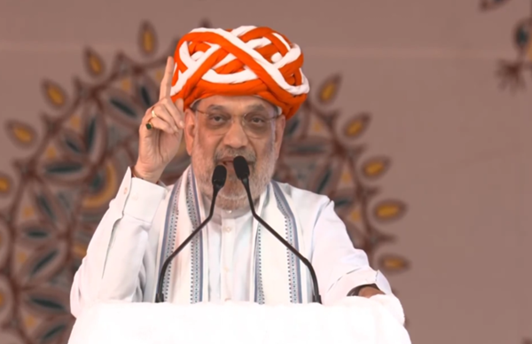 કેન્દ્રીય ગૃહ અને સહકાર મંત્રી અમિત શાહે આજે જાહેરાત કરી છે કે સરકાર ડેરી ક્ષેત્રમાં સરક્યુલર અર્થતંત્ર મોડેલ લાગુ કરીને આગામી પાંચ વર્ષમાં પશુપાલકોની આવકમાં 20 ટકાનો વધારો કરવાનો લક્ષ્યાંક ધરાવે છે.