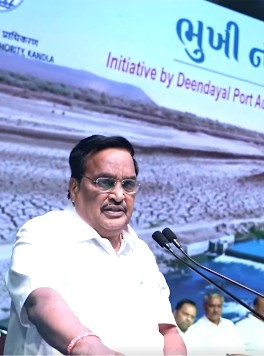 કેન્દ્રીય જળશક્તિ મંત્રી સી.આર.પાટિલે જળ સંચય પર ભાર મૂકતાં જણાવ્યું હતું કે, જળસંચય એ આજની તાતી જરૂરિયાત છે.