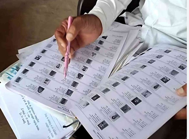 एसआईआर प्रक्रिया में उत्कृष्ट योगदान देने वाले बूथ स्तरीय अधिकारियों- बीएलओ को पुरस्कृत करने की घोषणा की