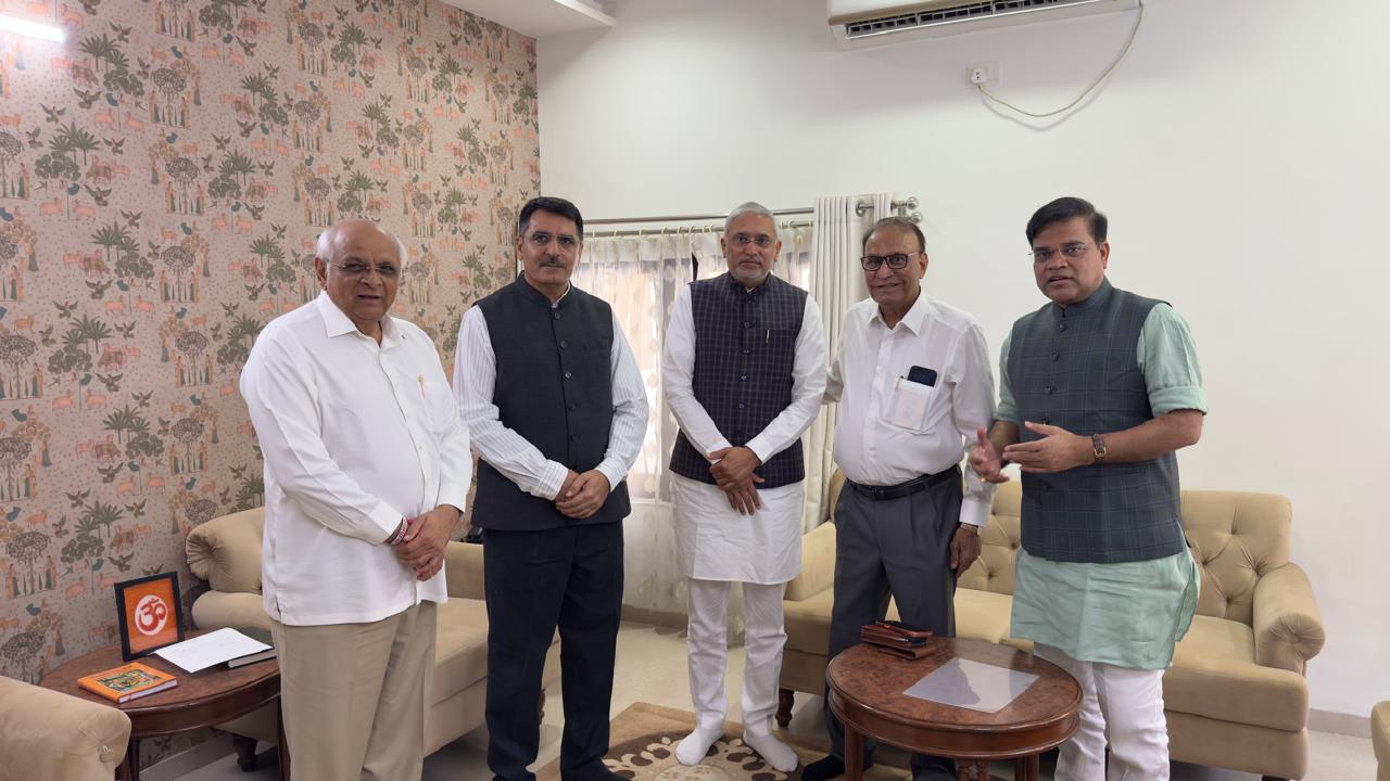 ગુજરાત વિધાનસભાના ઉપાધ્યક્ષ જેઠા આહીરે આજે પોતાના હોદ્દા પરથી રાજીનામું આપ્યું.