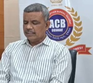 સુરેન્દ્રનગર જમીન ગેરરીતિ મામલે ACBએ જિલ્લા કલેક્ટર સહિત 4 અધિકારી સામે ગુનો નોંધ્યો