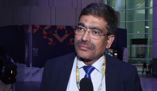 उड़ान संचालन लगभग सामान्य हो गया है: नागरिक उड्डयन सचिव समीर कुमार सिन्हा