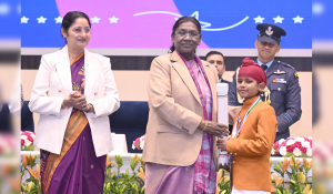 राष्ट्रपति मुर्मु ने वीर बाल दिवस के अवसर पर प्रधानमंत्री राष्ट्रीय बाल पुरस्कार प्रदान किए