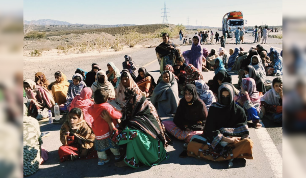 बलूचिस्तान: पाकिस्तानी सेना द्वारा एक ही परिवार के चार सदस्यों को गायब किए जाने के विरोध में प्रदर्शन