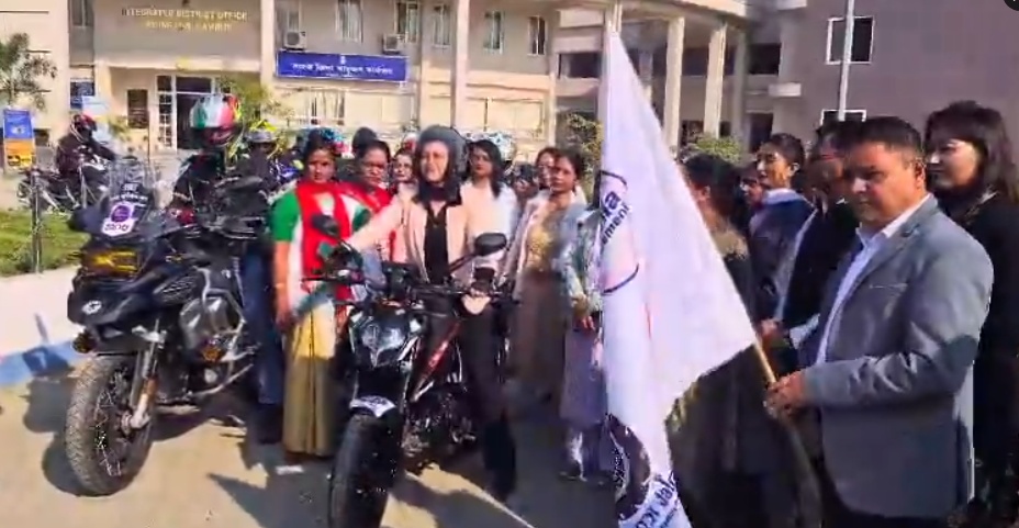 মহিলাৰ সুৰক্ষা আৰু অধিকাৰ বিষয়ত সজাগতা সৃষ্টিৰ উদ্দেশ্যে ৰাজ্যিক মহিলা আয়োগৰ উদ্যোগত কামৰূপ জিলাত বিশ্বাস যাত্ৰা