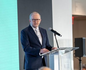 Australia becomes World’s first country to ban Social Media for teenagers under the age of 16