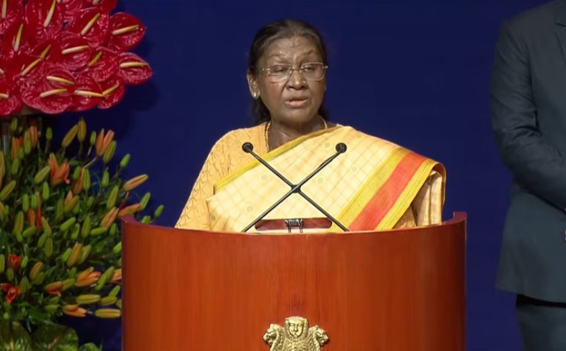 রাষ্ট্রপতি দ্রৌপদী মুর্মু বলেছেন, ভারত এমন এক রাষ্ট্র হিসেবে নিজেকে গড়ে তুলতে বদ্ধপরিকর, যেখানে মানবাধিকার শুধু মাত্র সুরক্ষিত নয়, নাগরিকরা তা’ পূর্ণমাত্রায় উপভোগ করতে পারেন।
